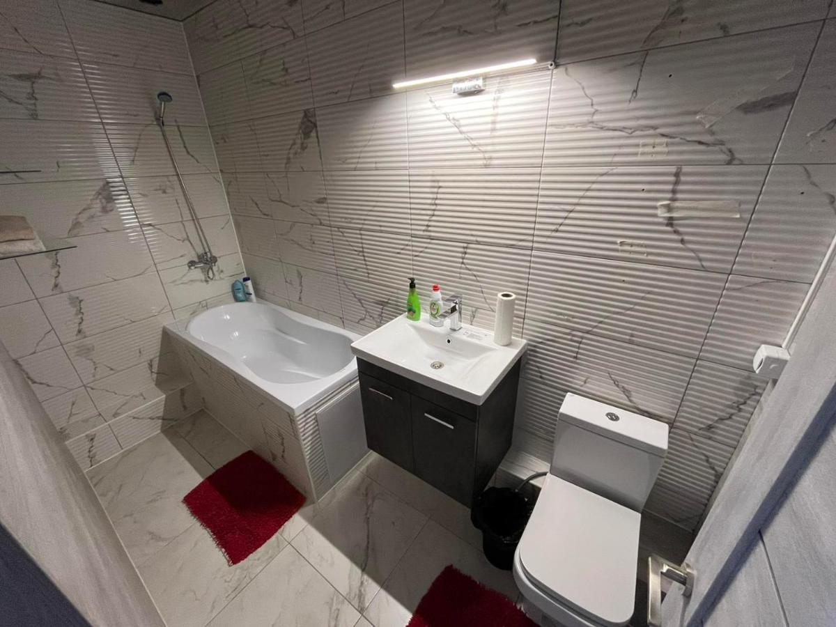 Appartamento Штефан64 Chişinău Esterno foto