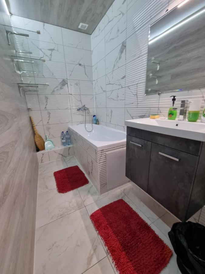 Appartamento Штефан64 Chişinău Esterno foto