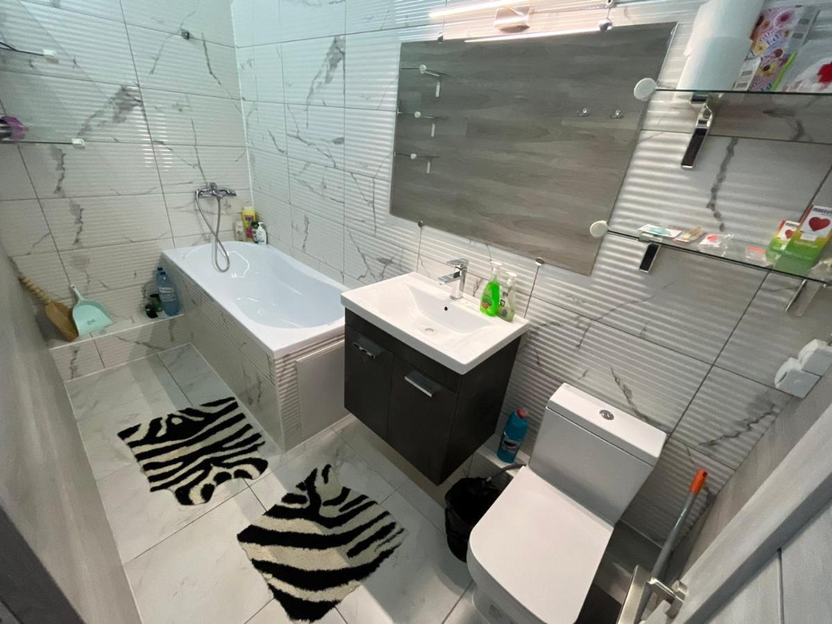 Appartamento Штефан64 Chişinău Esterno foto